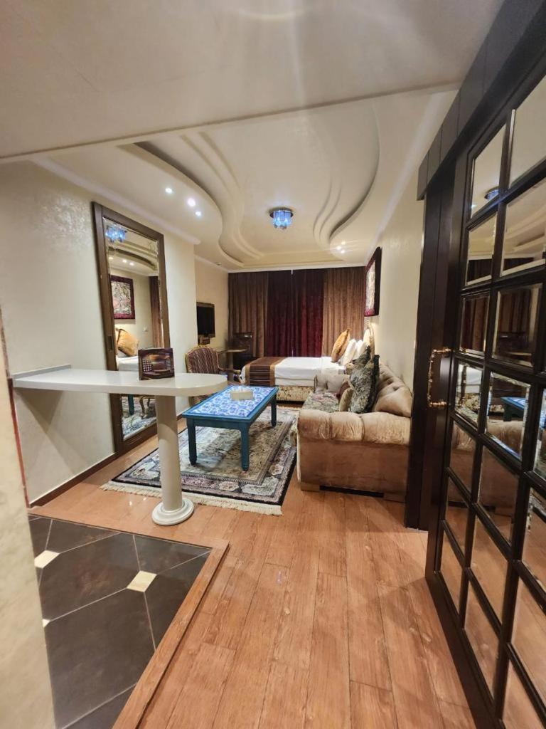 Q Hotel Бейрут Екстер'єр фото