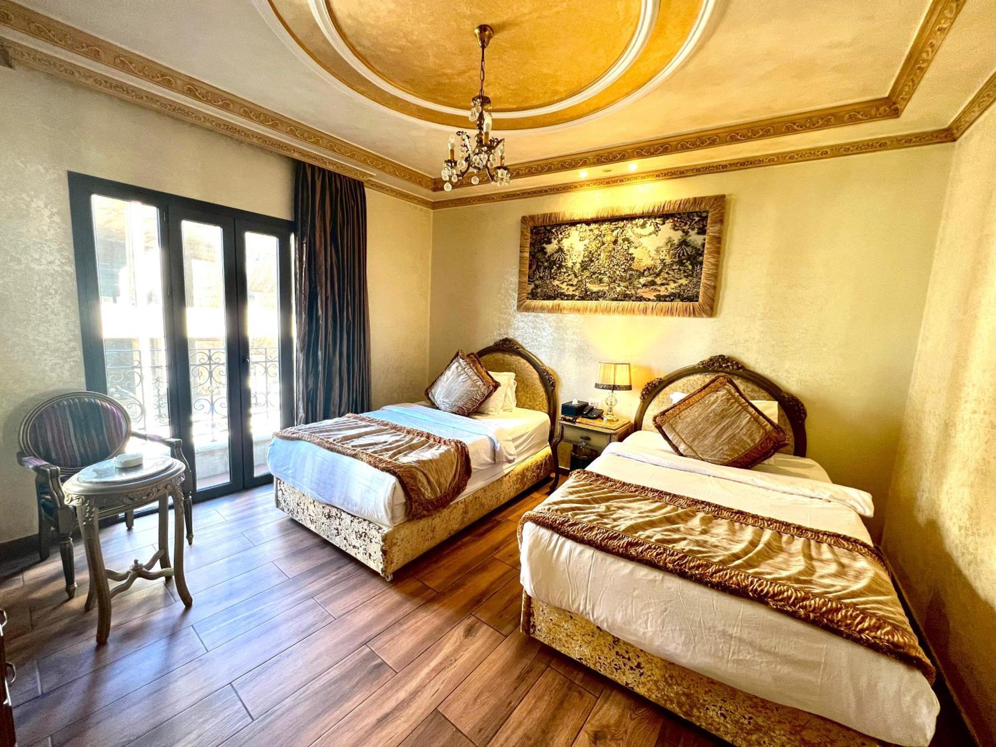 Q Hotel Бейрут Екстер'єр фото